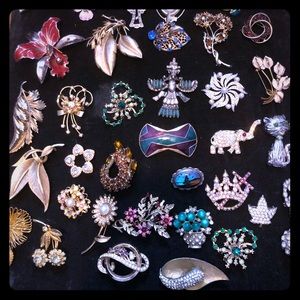 1950s-1980s vintage pins and clips